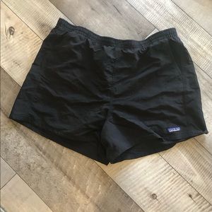 Women’s Patagonia Baggies size xl